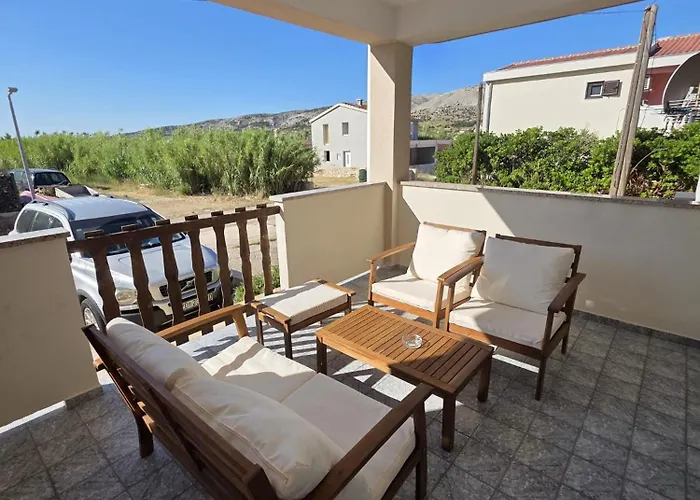 Batkoski Lägenhet Pag Town