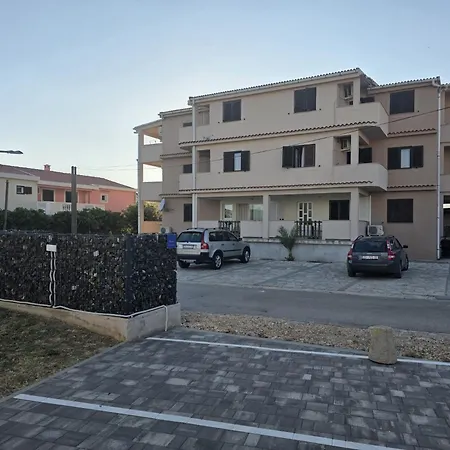 Batkoski شقة باغ
