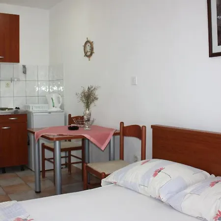 Apartman Batkoski Pag Town